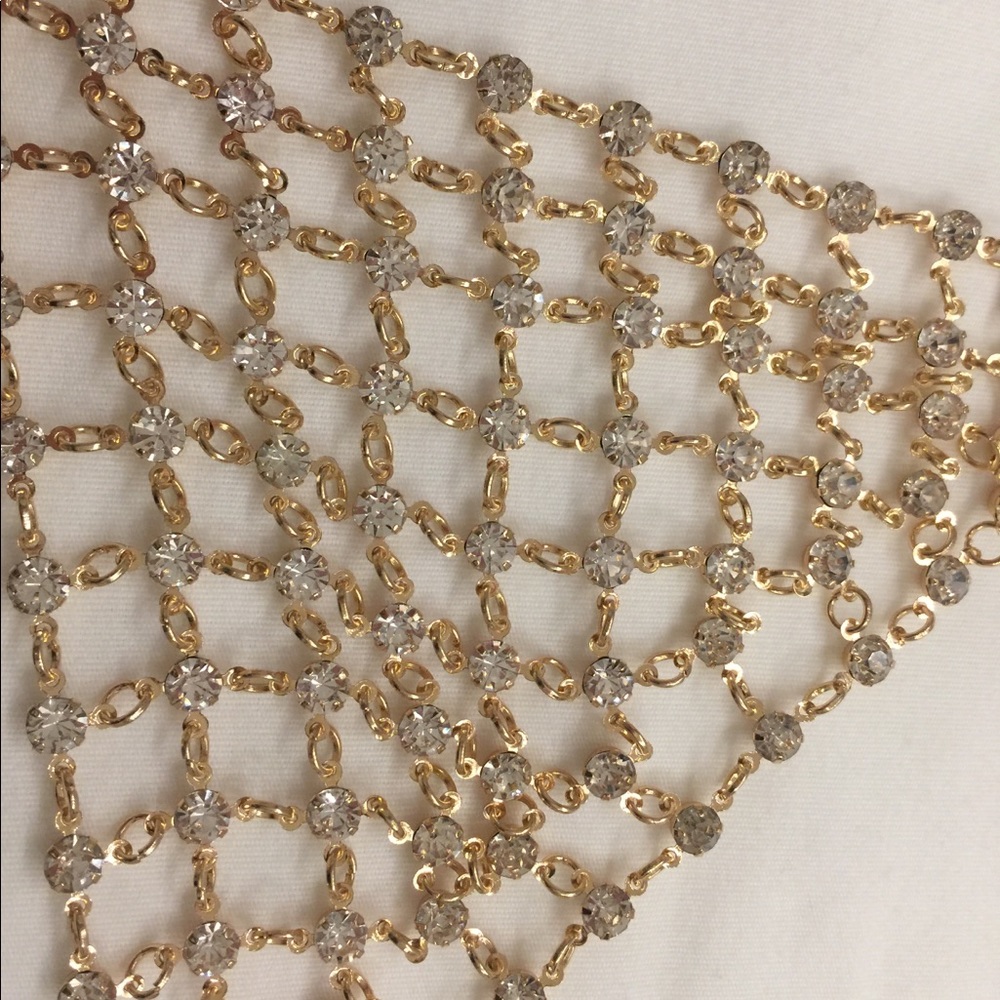 😎Dainty Rhinestone Decor Bodychain Bra Gold Top😎 - Picture 3 of 7